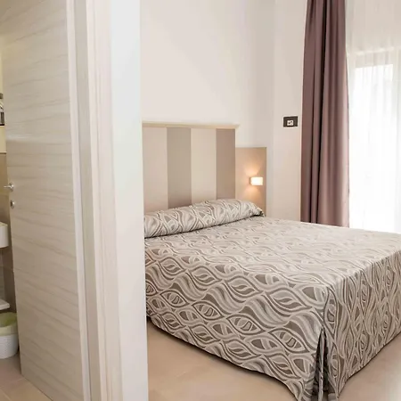 Hotel La Caravella 3*