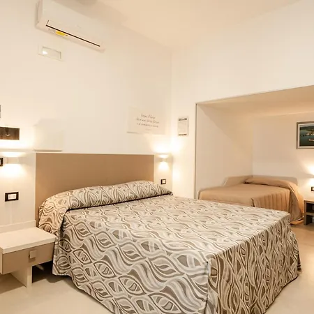 La Caravella 3*